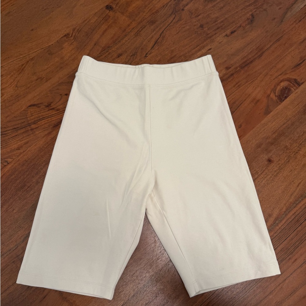 Wilfred Cream Bike Shorts High-Rise Stretchy